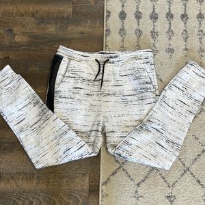Brooklyn cloth white pants